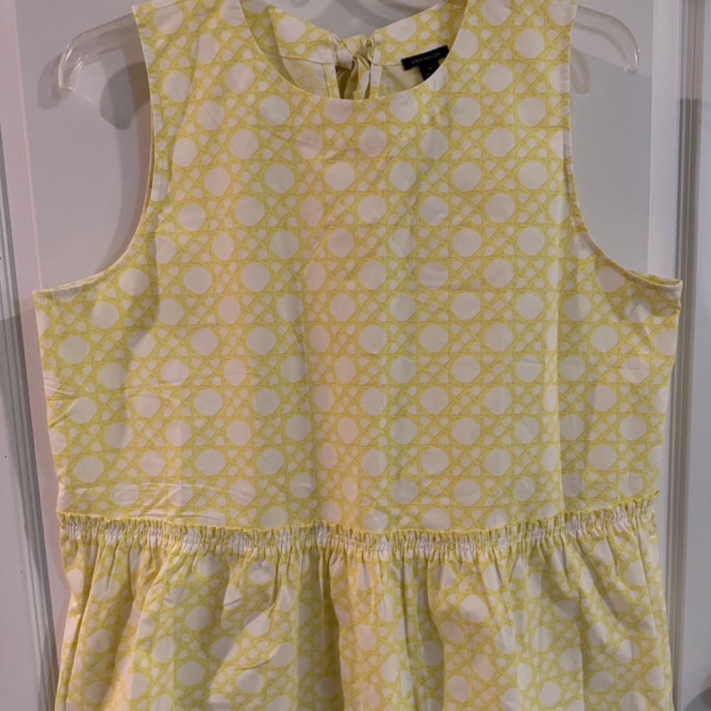 Ann Taylor Ruffle Top - Picture 2 of 6